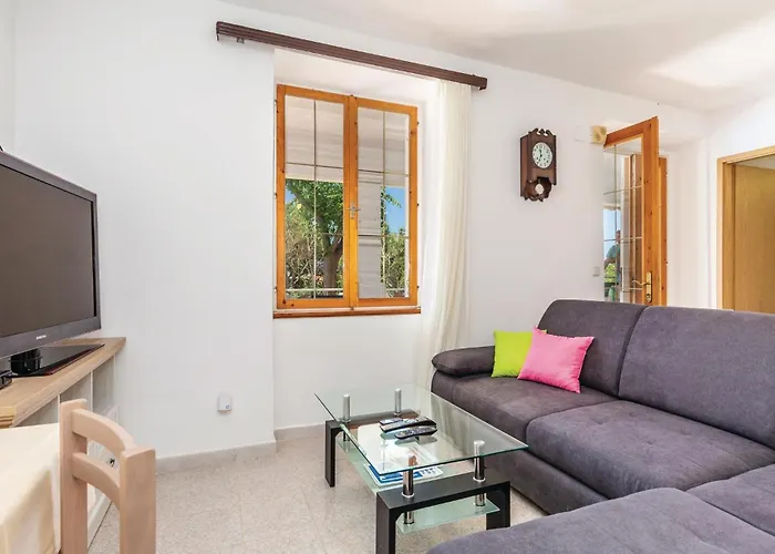 2 Bedroom Gorgeous In Barbat Apartmán *